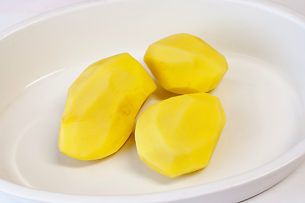 포토 JPG 해외이미지 음식 채소 감자 요리 사람없음 노란색 식사 저녁식사 신선 더위 묘사 준비 날것 뿌리 다듬기 해외202004 해외포토 컬러 모션 날씨 파일형식 이미지허브