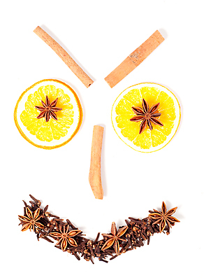 포토 JPG 해외이미지 별 음식 백그라운드 크리스마스 겨울 오렌지 과일 재료 자연 휴가 건조 요리 사람없음 장식 갈색 쿠키 흰색 양념 조미료 막대기 코드 맛 묶기 굽기 먹기 허브 향신료 아로마테라피 고립 시나몬 해외202004 해외포토 자연요소 식물 계절 기념일 컬러 컨셉 모션 디저트 구이 생태계 테라피 향미료 파일형식 이미지허브