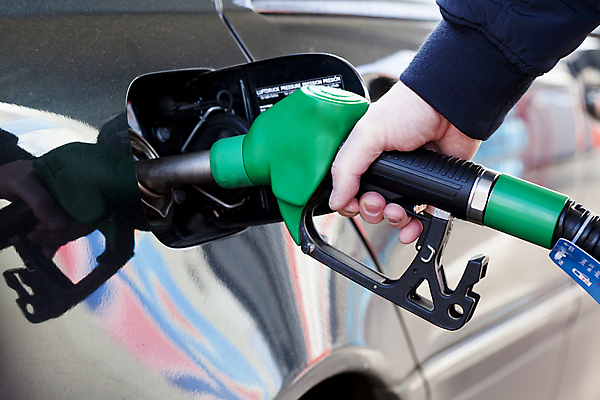 포토 JPG 해외이미지 직업 손 산업 여행 비즈니스 교통시설 자동차 노동자 사람 사람없음 초록색 환경 힘 에너지 잡기 업무 역 휘발유 석유 가격 서비스 에코 탱크 연료 가스 펌프 모터 디젤 바이오 생태학 자동 비용 해외202004 해외포토 교육 육상교통 컬러 교통 모션 신체부위 경제 작업 시설 파일형식 이미지허브