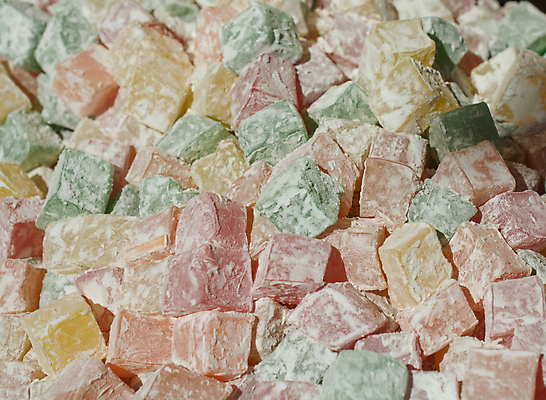 포토 JPG 해외이미지 전통 문화 음식 디저트 이스탄불 사탕 요리 동양인 사람없음 빨간색 컬러풀 과자 상점 기쁨 달콤 맛 가루 설탕 큐브 젤리 동쪽 칠면조 흙더미 아랍어 해외202004 해외포토 감정 컬러 컨셉 조류 인종 흙 방향 파일형식 더미 튀르키예 이미지허브