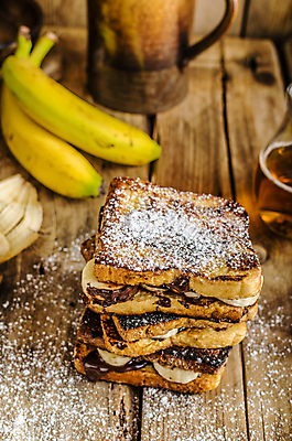 포토 JPG 해외이미지 바나나 실내 사람없음 컵 쌓기 슈가파우더 초코시럽 나무배경 해외202004 프렌치토스트 해외포토 식기 백그라운드 과일 모션 내부 초콜릿 토스트 시럽 파일형식 이미지허브