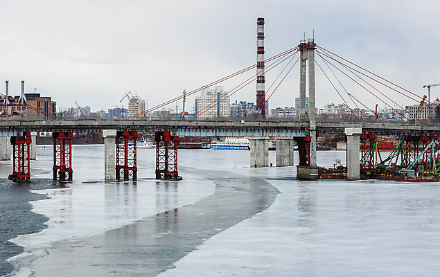 포토 JPG 해외이미지 주간 겨울 하늘 사람없음 야외 조선소 해외202004 해외포토 자연요소 계절 산업 파일형식 이미지허브