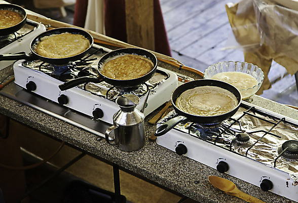 포토 JPG 해외이미지 전통 접시 음식 조각 백그라운드 토마토 탁자 양파 치즈 감자 파프리카 파슬리 옥수수 요리 사람없음 목재 초록색 노란색 계란 식사 저녁식사 튀김 시골 신선 스페인 맛 아침식사 지중해 허브 올리브 베이컨 후추 오믈렛 점심식사 스크램블 스페인어 핸드메이드 해외202004 해외포토 나무 식물 식기 열매 유럽 바다 컬러 가구 컨셉 채소 재료 유제품 곡류 돼지고기 알 계란요리 향신료 파일형식 이미지허브