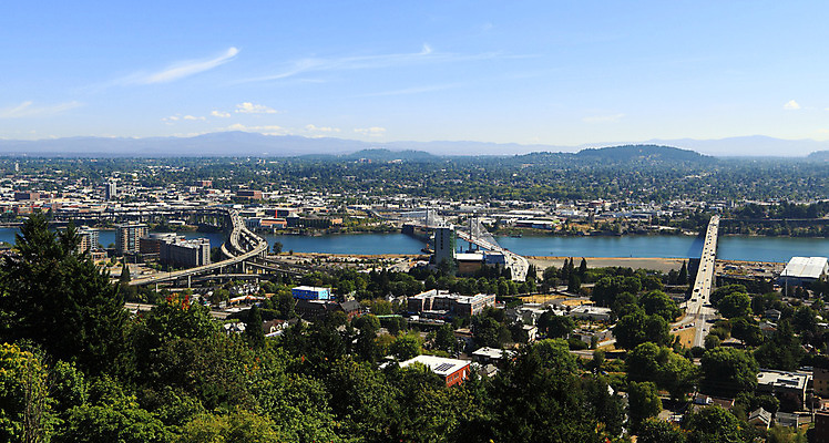 포토 JPG 해외이미지 나무 구름 건축물 여행 하늘 산 파노라마 풍경 사람없음 야외 건물 가로 물 강 도시풍경 여행객 미국 도시 강가 동쪽 스카이라인 해외202004 해외포토 자연요소 식물 건축 북아메리카 촬영기법 사람 방향 파일형식 이미지허브