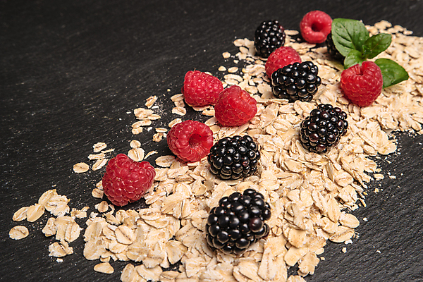 포토 JPG 해외이미지 라이프스타일 디자인 열매 음식 백그라운드 다이어트 과일 딸기 건조 건강 사람없음 우주 정원 식사 칠판 수확 시골 신선 그룹 달콤 아침식사 혼합 낟알 시리얼 민트 유기농 블루베리 날것 산딸기 블랙베리 내추럴 뮤즐리 석판 섞기 숙성 오트밀 채식주의자 귀리 해외202004 해외포토 식물 웰빙 농업 곡류 생활 맛 허브 채식 파일형식 이미지허브