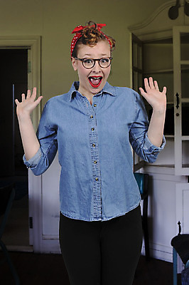 포토 JPG 해외이미지 응시 여자 행복 감정 얼굴 성공 한명 사람 성인 놀람 기쁨 표현 우승 흥분 충격 반응 비명 승자 해외202004 해외포토 1 시선 컨셉 표정 신체부위 최고 파일형식 이미지허브