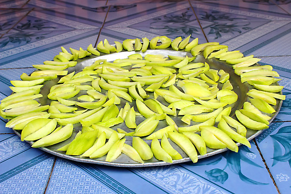 포토 JPG 해외이미지 음식 조각 백그라운드 잎 다이어트 과일 디저트 건강 사람없음 빨간색 초록색 노란색 주스 흰색 신선 달콤 떨어짐 자르기 오브젝트 싱글 망고 내추럴 고립 숙성 채식주의자 해외202004 해외포토 식물 음료 컬러 컨셉 모션 맛 열대과일 채식 파일형식 이미지허브