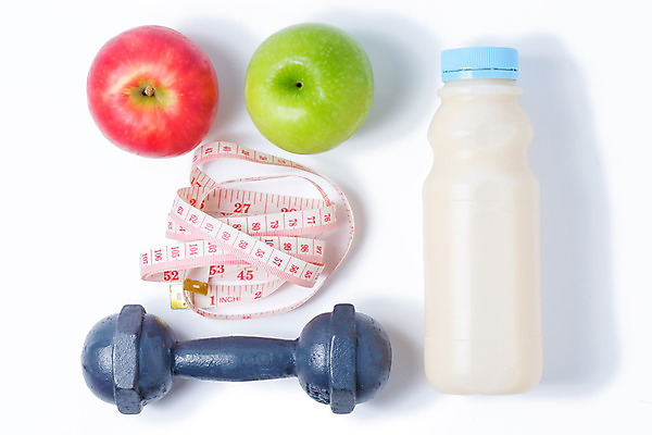 포토 JPG 해외이미지 조각 백그라운드 다이어트 과일 휴식 건강 사람없음 빨간색 초록색 우유 흰색 최고 사과 몸무게 먹기 날씬함 측정 얇은 적자 해외202004 해외포토 컬러 컨셉 모션 유제품 몸매 파일형식 이미지허브