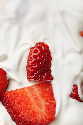 포토 JPG 해외이미지 딸기 근접촬영 사람없음 달콤 크림 슬라이스 토핑 해외202004 해외포토 뷰포인트 과일 맛 파일형식 이미지허브