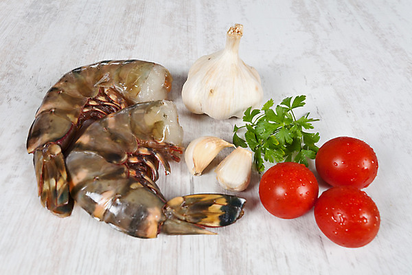 포토 JPG 해외이미지 접시 음식 조개 새우 파슬리 건강 마늘 갑각류 어류 동양인 사람없음 식당 해산물 향신료 날것 성분 해외202004 해외포토 동물 식기 채소 어패류 인종 상점 수중동물 향미료 파일형식 이미지허브