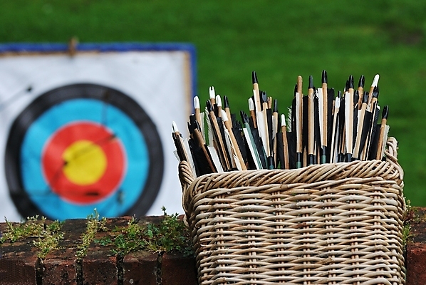 포토 JPG 해외이미지 전통 무기 화살 사람없음 바구니 그룹 목표 발사 오브젝트 사냥 양궁 얇은 완벽 해외202004 해외포토 스포츠 컨셉 파일형식 이미지허브