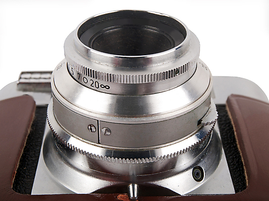 포토 JPG 해외이미지 백그라운드 미술 사람없음 옆모습 상자 갈색 카메라 금속 검은색 사진촬영 장비 CD 기구 입 목표 가죽 수집 사진사 필름 오브젝트 고립 옛날 조작 해외202004 해외포토 뷰포인트 컬러 컨셉 재질 문화예술 신체부위 전자제품 촬영 작가 파일형식 이미지허브