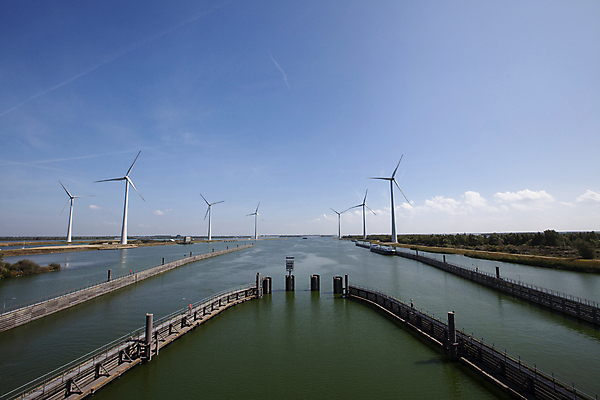 포토 JPG 해외이미지 디자인 유럽 산업 여행 비즈니스 건축양식 교통시설 자연 휴가 영국 잉글랜드 자물쇠 풍경 사람없음 야외 물 여름 강 여행객 미국 흐름 화물 도시 보트 역사 크루즈 컨테이너 잠금 대문 함선 상업 수로 운하 태평양 네비게이션 공학 채널 해외202004 해외포토 자연요소 계절 교육 건축 나라 바다 교통 컨셉 북아메리카 배_교통 사람 문 운송업 시설 생태계 보안 파일형식 이미지허브