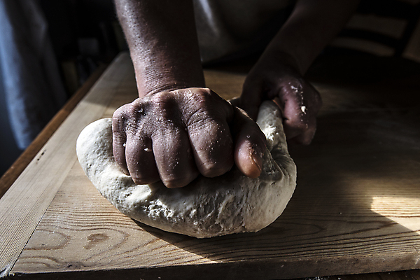 포토 JPG 해외이미지 음식 빵 농업 자연 탁자 피자 건강 요리 사람없음 목재 물 햇빛 케이크 주방 숟가락 힘 젖음 에너지 성장 업무 맛 설탕 시리얼 밀 지중해 순수 준비 상승 반죽 밀가루 소금 먼지 레시피 성분 내추럴 어려움 이스트 해외202004 해외포토 자연요소 나무 산업 바다 가구 컨셉 재료 디저트 곡류 패스트푸드 서양음식 수저 태양 작업 가루 생태계 파일형식 이미지허브