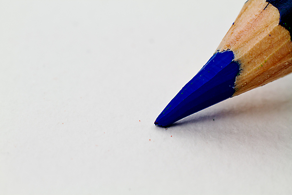 포토 JPG 해외이미지 디자인 종이 백그라운드 학교 미술 사람없음 목재 물 파란색 컬러풀 연필 페인트 흰색 공구 그리기 닫기 스케치 묘사 그림 크레파스 날카로움 예술가 해외202004 해외포토 자연요소 나무 교육 컬러 재료 모션 문화예술 학용품 필기구 도구 파일형식 이미지허브