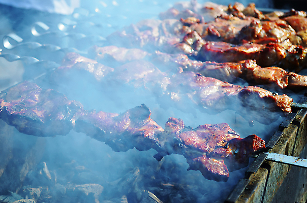 포토 JPG 해외이미지 접시 음식 조각 백그라운드 부분 근육 불꽃 육류 스테이크 요리 사람없음 빨간색 여름 상점 금속 식사 치킨 소고기 신선 소 꼬치 맛 그릴 상품 바비큐 자르기 굽기 허리 향신료 준비 날것 숯 케밥 방법 전국 정육점 화상 해외202004 해외포토 식기 계절 컬러 컨셉 식재료 포유류 모션 재질 주방용품 불 서양음식 신체부위 상처 구이 닭고기요리 향미료 파일형식 이미지허브