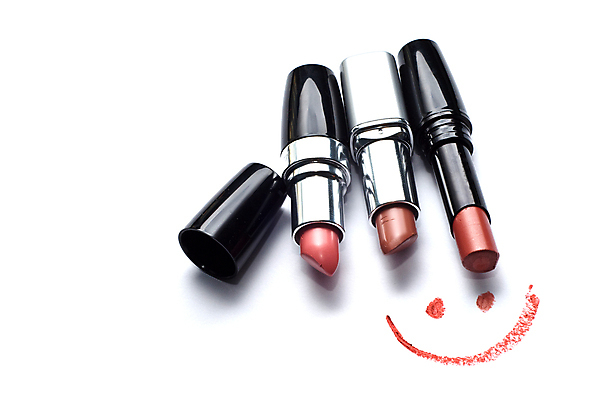 포토 JPG 해외이미지 분홍색 미소 사람없음 빨간색 검은색 화장품 립스틱 화려 심볼 바디케어 해외202004 해외포토 컬러 컨셉 표정 뷰티 파일형식 이미지허브