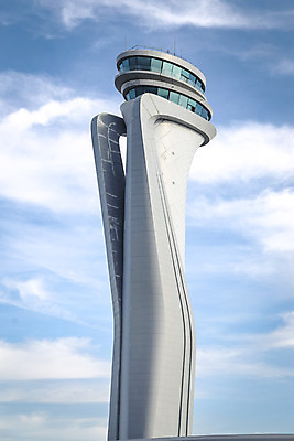 포토 JPG 해외이미지 여행 건축양식 통신 교통시설 하늘 비행기 이스탄불 사람없음 건물 파란색 탑 공항 항공 칠면조 대패 제어 해외202004 해외포토 건축물 건축 컬러 교통 항공교통 조류 대중교통 시설 파일형식 튀르키예 이미지허브