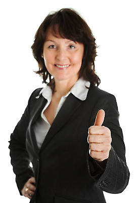 포토 JPG 해외이미지 백인 직업 1 응시 여자 행복 유럽 백그라운드 비즈니스 손가락 성공 노동자 갈색머리 한명 서기 미소 사람 정장 성인 사무실 카메라 검은색 기쁨 엄지손가락 흰색 신선 업무 비즈니스우먼 자신감 가득함 길이 고립 옛날 해외202004 해외포토 서양인 헤어스타일 손 시선 옷 감정 나라 컬러 컨셉 모션 표정 전자제품 작업 직장인 파일형식 이미지허브