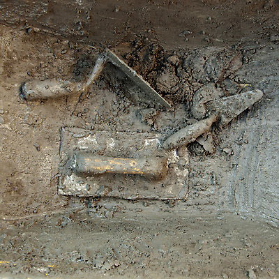 포토 JPG 해외이미지 손 벽 백그라운드 패턴 건축양식 표면 벽돌 바닥 실내 사람없음 건물 우주 힘 회색 도구 신선 업무 거친 낟알 모종삽 부식 질감 복고 시멘트 무거움 DIY 고체 석고 울퉁불퉁 철강 콘크리트 해외202004 해외포토 건축물 건축 컬러 무늬 취미 내부 신체부위 작업 무게 삽 파일형식 이미지허브