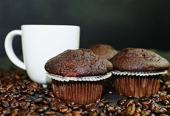 포토 JPG 해외이미지 커피 음료 음식 빵 백그라운드 다이어트 탁자 아침 디저트 콩 요리 사람없음 목재 컵 갈색 우주 케이크 주방 초콜릿 검은색 어둠 거품 카페 빵집 머그컵 수확 흰색 시골 신선 뜨거움 닫기 달콤 맛 아침식사 설탕 복고 아로마 머핀 카푸치노 에스프레소 단절 카페인 세련 해외202004 해외포토 주간 나무 식기 컬러 가구 컨셉 농업 재료 모션 곡류 건강 상점 식사 파일형식 이미지허브