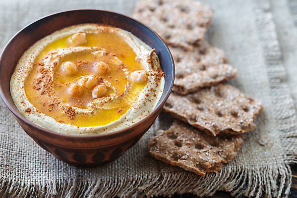 포토 JPG 해외이미지 그릇 빵 실내 사람없음 병아리콩 중동음식 해외202004 훔무스 해외포토 식기 음식 콩 내부 파일형식 이미지허브