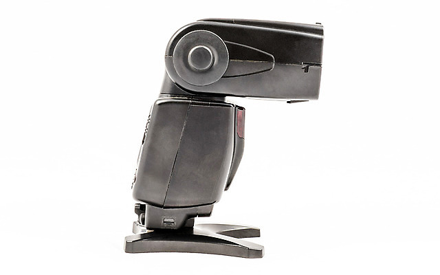 포토 JPG 해외이미지 백그라운드 이동 산 사람없음 야외 빨간색 빛 카메라 디지털 검은색 사진촬영 힘 장비 흰색 공구 램프 손전등 사진사 오브젝트 각도 전자 슛 갸우뚱 고립 튕기기 해외202004 해외포토 컬러 컨셉 모션 조명 전자제품 촬영 도구 작가 파일형식 이미지허브