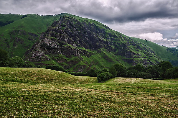 포토 JPG 해외이미지 나무 구름 응시 유럽 도로 길 여행 겨울 자연 하늘 산 그림자 풍경 사람없음 야외 초록색 파란색 빛 컬러풀 환경 계곡 프랑스 흰색 숲 땅 언덕 내추럴 로스앤젤레스 방법 해외202004 해외포토 자연요소 식물 시선 계절 나라 컬러 교통시설 미국 생태계 파일형식 이미지허브
