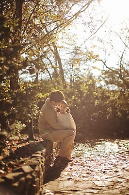포토 JPG 주간 전신 나무 식물 라이프스타일 계절 여자 남자 딸 어린이 가족 모션 놀이 휴식 한국 서기 사람 앉기 동양인 성인 야외 두명 30대 한국인 가을 가족라이프 아빠 수목원 경기도 파주 부녀 국내포토 자연요소 아시아 컨셉 관계 인종 생활 장년 파일형식