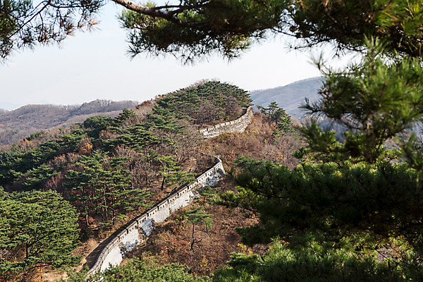 포토 JPG 주간 나무 식물 계절 하늘 산 한국 풍경 사람없음 야외 가을 남한산성 국내포토 자연요소 아시아 경기도 파일형식