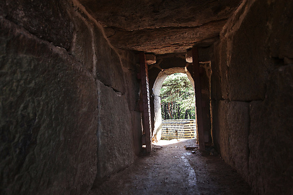 포토 JPG 주간 길 한국 풍경 사람없음 야외 돌_바위 남한산성 국내포토 자연요소 아시아 경기도 파일형식