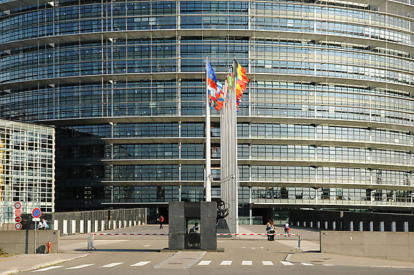 포토 JPG 해외이미지 유럽 사람없음 힘 프랑스 깃발 오르간 민주주의 기관 유럽연합 정책 스트라스부르 해외202004 해외포토 나라 건반악기 파일형식 이미지허브