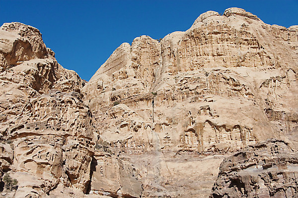포토 JPG 해외이미지 모양 아시아 자연 산 풍경 사람없음 태양 맑음 중앙 암초 동쪽 내추럴 요르단 해외202004 해외포토 자연요소 나라 중동 날씨 방향 생태계 파일형식 이미지허브
