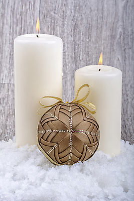 포토 JPG 해외이미지 디자인 백그라운드 크리스마스장식 크리스마스 2 겨울 공 휴가 새로움 선물 사람없음 목재 장식 장난감 우주 축제 흰색 축하 인사 신용카드 12월 연도 해외202004 해외포토 나무 계절 기념일 컬러 컨셉 재료 금융 예절 날짜 파일형식 이미지허브