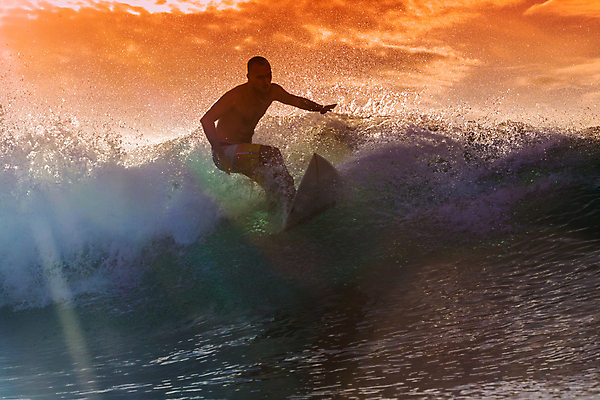 포토 JPG 해외이미지 남자 스포츠 파도 바다 여행 포즈 모션 자연 날씨 통 한명 풍경 야외 물 여름 파란색 운동 일출 힘 일몰 에너지 액체 서핑 떨어짐 승차 위험 발리 인도네시아 태평양 분무기 튜브 서퍼 해외202004 해외포토 자연요소 1 계절 아시아 컬러 섬 컨셉 운동선수 건강 사람 노을 수상스포츠 생태계 파일형식 이미지허브