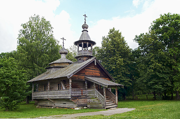 포토 JPG 해외이미지 나무 전통 외관 공원 문화 십자가 건축양식 하늘 주택 미술 풍경 사람없음 목재 여름 파란색 갈색 성당 교회 탑 골동품 기도 시골 영혼 역사 숲 작음 통나무 장면 첨탑 구식 러시아인 옛날 해외202004 해외포토 서양인 식물 건축물 계절 공공시설 건축 컬러 재료 종교건축 문화예술 건물 크기 파일형식 이미지허브
