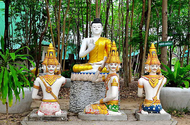 포토 JPG 해외이미지 전통 디자인 옷 아시아 종교 조각 백그라운드 패턴 바지 태국 표면 형상 사람없음 장식 파란색 조각상 숫자 유행 믿음 탑 직물 도시 사찰 뱀 숲 악마 남색 성직자 승려 목사 질감 땀 섬유 수도원 그런지 사리탑 수녀원 숭배 신앙심 옛날 우화 철학 충실 스타일 해외202004 해외포토 문자 건축물 교육 감정 나라 컬러 무늬 종교건축 파충류 하의 조형물 파일형식 이미지허브