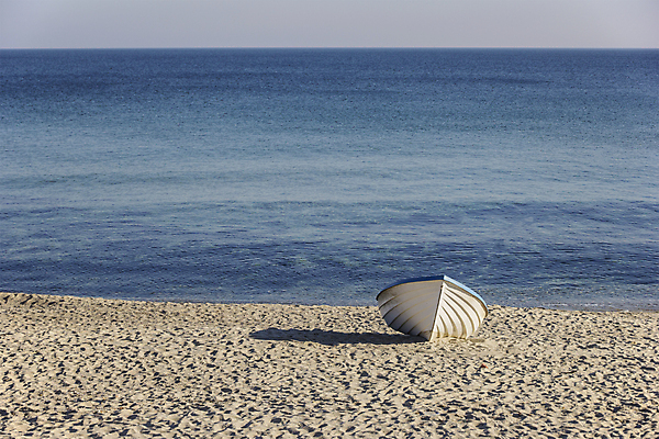 포토 JPG 해외이미지 모래 파도 바다 백그라운드 컨셉 자연 낚시 추상 전등 그림자 풍경 사람없음 야외 목재 장식 물 파란색 컬러풀 햇빛 맑음 검은색 뜨거움 화려 보트 심플 캔버스 단절 불가리아 혼자 수평선 카피스페이스 해외202004 해외포토 자연요소 나무 컬러 무늬 배_교통 재료 레저 날씨 조명 태양 공백 생태계 파일형식 남유럽 이미지허브