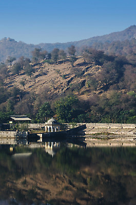 포토 JPG 해외이미지 전통 아시아 벽 여행 오렌지 건축양식 휴가 산 풍경 사람없음 건물 컬러풀 여행객 궁전 사막 도시 성 역사 재산 이슬람교 왕 강화 옛날 이국적 전설 정부 제국 힌두교 해외202004 해외포토 건축물 건축 나라 종교 컬러 고건축 과일 사람 금융 파일형식 이미지허브