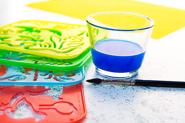 포토 JPG 해외이미지 모양 종이 백그라운드 컨셉 패턴 교실 학교 탁자 추상 잉크 창조 미술 사람없음 그래픽 빨간색 초록색 물 파란색 컬러풀 노란색 페인트 장비 젖음 흰색 공구 붓 그리기 액체 팔레트 오브젝트 그림 페인트붓 화가 엘리먼트 해외202004 해외포토 자연요소 직업 교육 컬러 가구 무늬 모션 문화예술 도구 파일형식 이미지허브