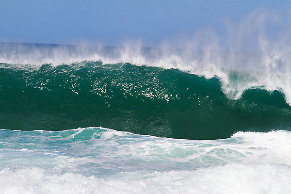 포토 JPG 해외이미지 주간 파도 바다 날씨 통 사람없음 초록색 물 파란색 세트 활발 서핑 위험 큼 하와이 태평양 폭풍 튜브 격파 단절 파이프라인 폭풍우 하와이인 해외202004 해외포토 자연요소 외국인 컬러 컨셉 모션 미국 수상스포츠 비_날씨 크기 자연재해 파이프_관 파일형식 이미지허브