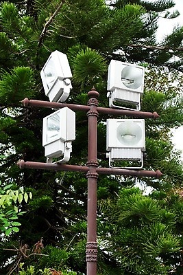 포토 JPG 해외이미지 나무 외관 공원 밭 가로등 전구 건축양식 조명 거리 서기 사람없음 야외 초록색 빛 탑 금속 힘 경기장 장비 에너지 무대 등불 램프 기둥 도시 점 야간 큼 오브젝트 고정 봉 스포트라이트 빛망울 반사경 철강 해외202004 해외포토 자연요소 식물 건축물 공공시설 건축 컬러 농업 스포츠시설 모션 재질 크기 파일형식 이미지허브