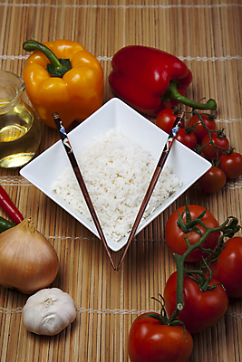 포토 JPG 해외이미지 음식 채소 젓가락 밥 건강 요리 사람없음 식사 흰색 신선 사발 인스턴트 심플 건강식 고립 탄수화물 해외202004 해외포토 컬러 수저 사기그릇 파일형식 이미지허브