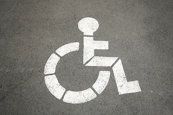 포토 JPG 해외이미지 공원 도로 백그라운드 컨셉 교통시설 경고 안전 사람없음 가로 운전 금지 정보 흰색 도시 네트워크 역 장애인 방향 심볼 사인 휠체어 신호 제어 해외202004 해외포토 공공시설 길 컬러 교통 모션 시설 장애 파일형식 이미지허브