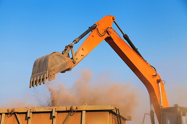 포토 JPG 해외이미지 직업 산업 지구 모래 포즈 건축양식 교통시설 모션 하늘 사람없음 건물 노란색 금속 힘 기계 흙 장비 업무 땅 불도저 굴착기 삽 발굴 양동이 국자 트랙터 짐차 무거움 로딩 채석 해외202004 해외포토 건축물 건축 컬러 교통 자동차 재질 주방용품 작업 중장비 무게 농기계 시설 특수차량 파일형식 이미지허브