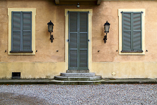 포토 JPG 해외이미지 유럽 문화 벽 조각 여행 백그라운드 십자가 건축양식 창문 유리 추상 벽돌 주택 자물쇠 그림자 사람없음 갈색 노란색 문 마을 금속 이탈리아 궁전 회색 기둥 도시 블라인드 그리기 역사 철 부식 질감 대리석 모자이크 지퍼 단계 셔터 천연기념물 놋쇠 밀라노 옛날 절개 철강 화창 해외202004 해외포토 건축 나라 컬러 고건축 무늬 재료 모션 재질 날씨 건물 커튼 파일형식 이미지허브