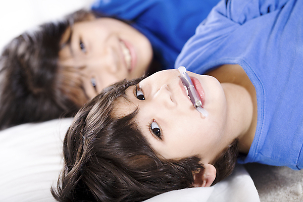 포토 JPG 해외이미지 행복 어린이 2 가족 관계 태국 놀이 함께함 대화 사랑 웃음 동양인 소년 두명 결합 큼 장애인 언니 남동생 돌봄 혼혈 해외202004 해외포토 남자 감정 아시아 컨셉 모션 표정 말하기 사람 인종 크기 자매 다문화 동생 장애 파일형식 이미지허브