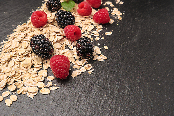 포토 JPG 해외이미지 라이프스타일 디자인 열매 음식 백그라운드 다이어트 과일 딸기 건조 건강 사람없음 우주 정원 식사 칠판 수확 시골 신선 그룹 달콤 아침식사 혼합 낟알 시리얼 민트 유기농 블루베리 날것 산딸기 블랙베리 내추럴 뮤즐리 석판 섞기 숙성 오트밀 채식주의자 귀리 해외202004 해외포토 식물 웰빙 농업 곡류 생활 맛 허브 채식 파일형식 이미지허브