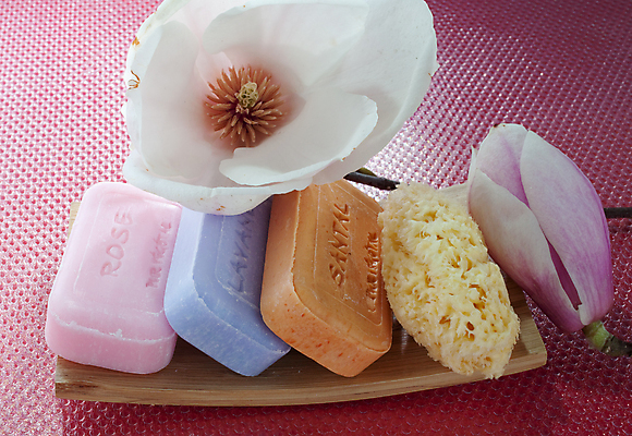 포토 JPG 해외이미지 라이프스타일 꽃 신체 가정 자연 휴식 건강 사람없음 치료 초록색 위생용품 약 갈색 스파 목욕 화장품 욕실 신선 머리빗 바 고급 빨래 피부 크림 오브젝트 피부관리 유기농 향기 아로마 비누 아로마테라피 스펀지 내추럴 돌봄 샤워실 위생관리 조작 핸드메이드 해외202004 해외포토 식물 웰빙 컬러 생활용품 컨셉 가사 의학 모션 관리 생활 신체부위 뷰티 청결 미용용품 생태계 냄새 테라피 샤워시설 파일형식 이미지허브