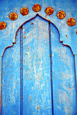 포토 JPG 해외이미지 접시 외관 모래 벽 조각 백그라운드 십자가 패턴 곡선 건축양식 부분 아프리카 추상 주택 자물쇠 그림자 사람없음 목재 장식 빨간색 파란색 문 금속 궁전 도시 못 구멍 그리기 철 부식 질감 모로코 단계 천연기념물 놋쇠 블러 옛날 절개 철강 화창 해외202004 해외포토 나무 식기 건축 나라 선 컬러 고건축 무늬 재료 모션 재질 날씨 건물 공구 파일형식 이미지허브